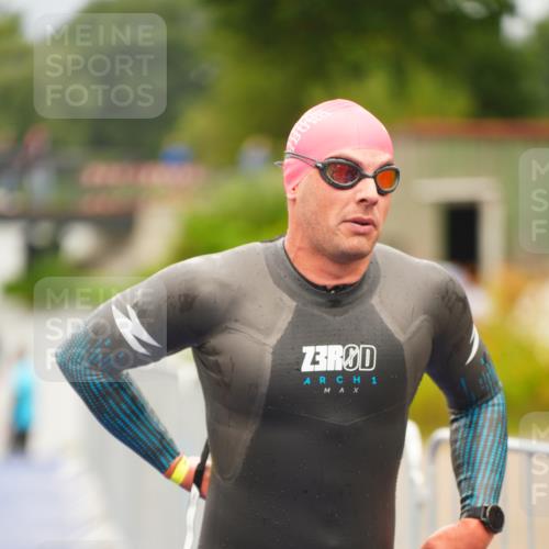 30.08.2026 - Elbe Triathlon Hamburg LAZAROV Photography http://msf.ph/oto/10037156 30.08.2026 09:12:11 Schwimmen 546, 587, 602, 648, 650, 658, 664, 666, 716, 788 meine-sportfotos.de