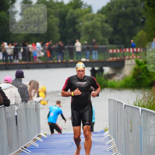 30.08.2026 - Elbe Triathlon Hamburg LAZAROV Photography http://msf.ph/oto/10037215 30.08.2026 09:12:28 Schwimmen 650, 716, 735, 763 meine-sportfotos.de