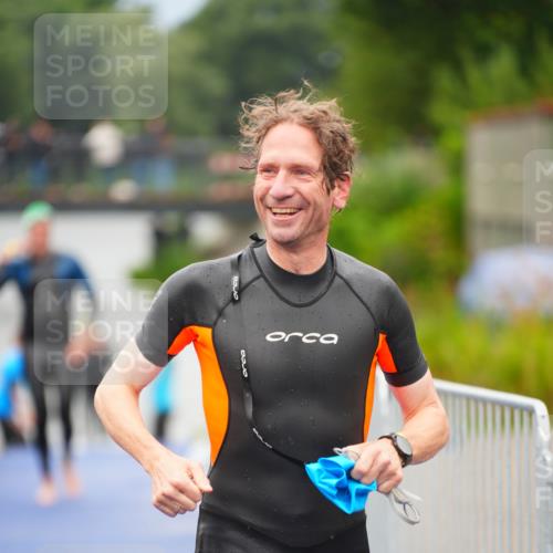 30.08.2026 - Elbe Triathlon Hamburg LAZAROV Photography http://msf.ph/oto/10037314 30.08.2026 09:13:04 Schwimmen 736, 754, 783 meine-sportfotos.de