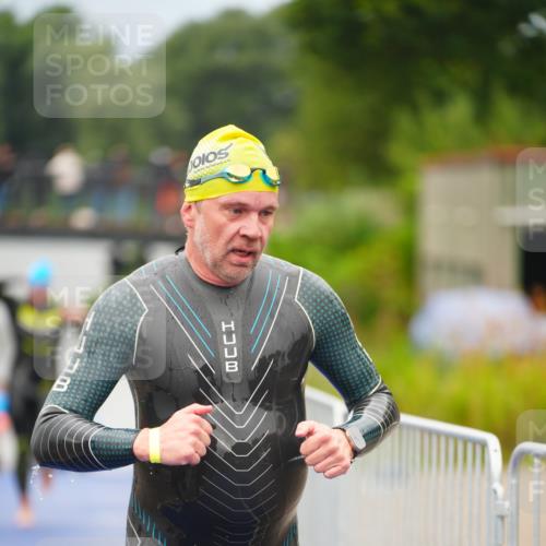 30.08.2026 - Elbe Triathlon Hamburg LAZAROV Photography http://msf.ph/oto/10037347 30.08.2026 09:13:15 Schwimmen 673, 680, 736, 754 meine-sportfotos.de