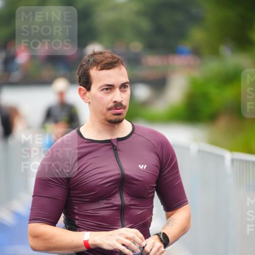 30.08.2026 - Elbe Triathlon Hamburg LAZAROV Photography http://msf.ph/oto/10037421 30.08.2026 09:13:50 Schwimmen 510, 711 meine-sportfotos.de
