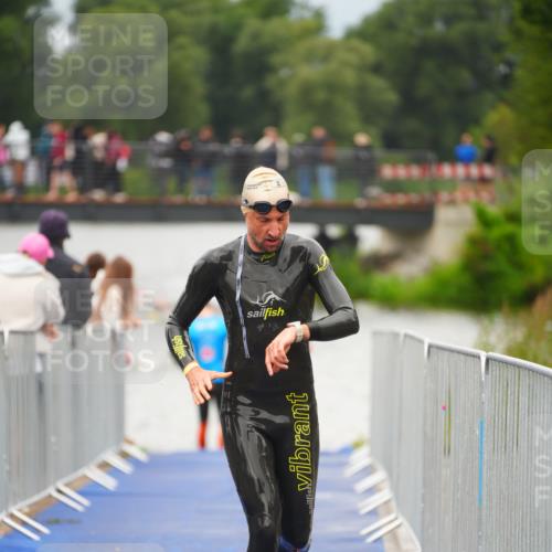 30.08.2026 - Elbe Triathlon Hamburg LAZAROV Photography http://msf.ph/oto/10037427 30.08.2026 09:13:54 Schwimmen 510, 711 meine-sportfotos.de