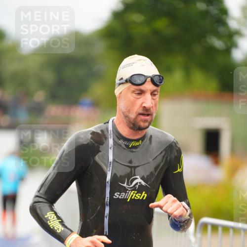 30.08.2026 - Elbe Triathlon Hamburg LAZAROV Photography http://msf.ph/oto/10037441 30.08.2026 09:13:56 Schwimmen 510, 711 meine-sportfotos.de