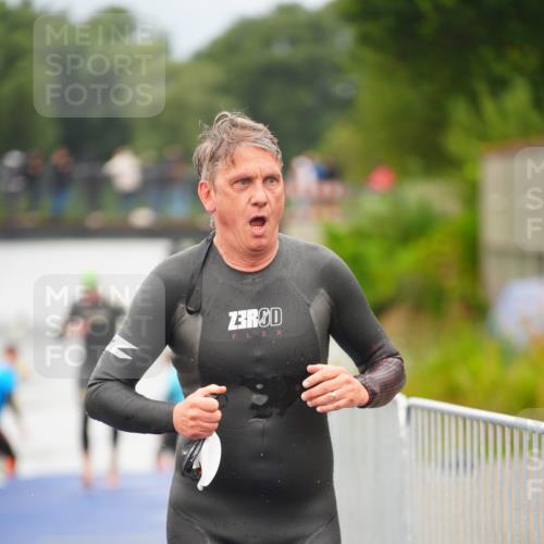 30.08.2026 - Elbe Triathlon Hamburg LAZAROV Photography http://msf.ph/oto/10037486 30.08.2026 09:14:27 Schwimmen 726 meine-sportfotos.de