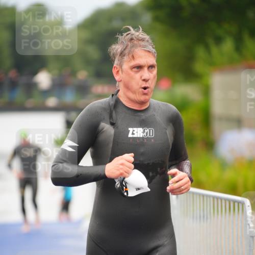 30.08.2026 - Elbe Triathlon Hamburg LAZAROV Photography http://msf.ph/oto/10037489 30.08.2026 09:14:27 Schwimmen 726 meine-sportfotos.de