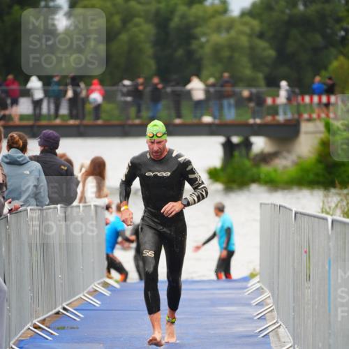 30.08.2026 - Elbe Triathlon Hamburg LAZAROV Photography http://msf.ph/oto/10037495 30.08.2026 09:14:31 Schwimmen 598, 726 meine-sportfotos.de