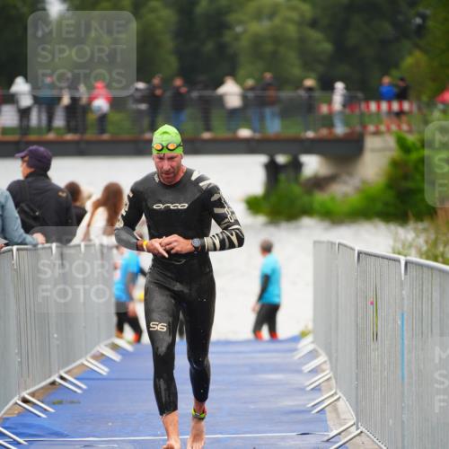 30.08.2026 - Elbe Triathlon Hamburg LAZAROV Photography http://msf.ph/oto/10037510 30.08.2026 09:14:32 Schwimmen 598, 726 meine-sportfotos.de