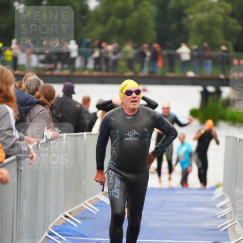 30.08.2026 - Elbe Triathlon Hamburg LAZAROV Photography http://msf.ph/oto/10037646 30.08.2026 09:15:09 Schwimmen 659, 662, 669, 734, 786 meine-sportfotos.de