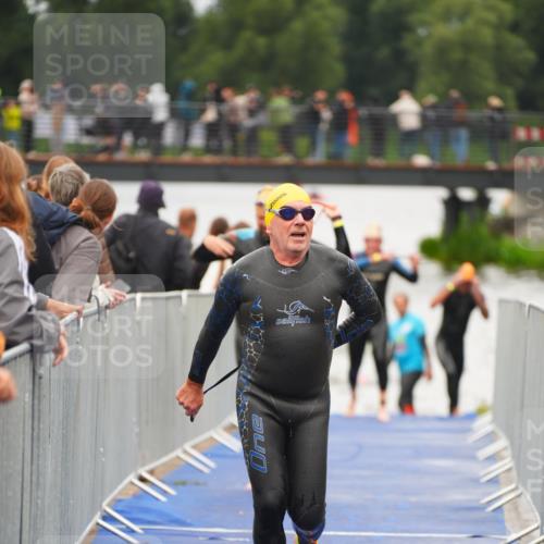 30.08.2026 - Elbe Triathlon Hamburg LAZAROV Photography http://msf.ph/oto/10037649 30.08.2026 09:15:09 Schwimmen 659, 662, 669, 734, 786 meine-sportfotos.de