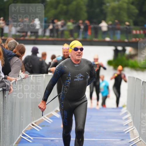 30.08.2026 - Elbe Triathlon Hamburg LAZAROV Photography http://msf.ph/oto/10037653 30.08.2026 09:15:09 Schwimmen 659, 662, 669, 734, 786 meine-sportfotos.de