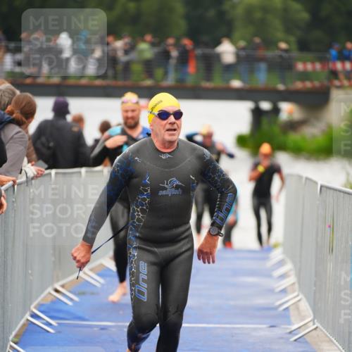 30.08.2026 - Elbe Triathlon Hamburg LAZAROV Photography http://msf.ph/oto/10037656 30.08.2026 09:15:10 Schwimmen 662, 669, 734, 786 meine-sportfotos.de
