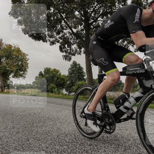 30.08.2026 - Elbe Triathlon Hamburg Michael Burmester http://msf.ph/oto/10039479 30.08.2026 08:36:29 Radfahren 180, 194 meine-sportfotos.de