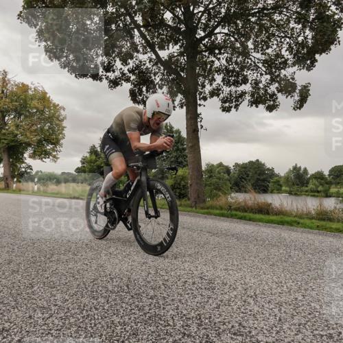30.08.2026 - Elbe Triathlon Hamburg Michael Burmester http://msf.ph/oto/10039707 30.08.2026 08:45:31 Radfahren 222 meine-sportfotos.de