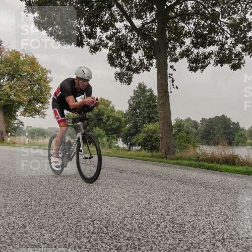 30.08.2026 - Elbe Triathlon Hamburg Michael Burmester http://msf.ph/oto/10040014 30.08.2026 08:54:09 Radfahren 280 meine-sportfotos.de