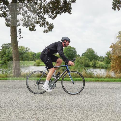 30.08.2026 - Elbe Triathlon Hamburg Michael Burmester http://msf.ph/oto/10040119 30.08.2026 10:50:11 Radfahren 932, 1006, 1017, 1145, 1295 meine-sportfotos.de