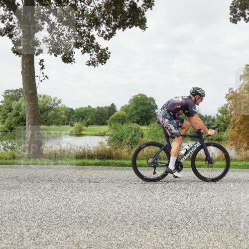 30.08.2026 - Elbe Triathlon Hamburg Michael Burmester http://msf.ph/oto/10040144 30.08.2026 10:50:21 Radfahren 803, 833, 1006, 1204, 1346, 1621 meine-sportfotos.de