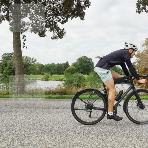 30.08.2026 - Elbe Triathlon Hamburg Michael Burmester http://msf.ph/oto/10040496 30.08.2026 10:53:27 Radfahren 962, 998, 1073, 1210, 1265, 1306 meine-sportfotos.de