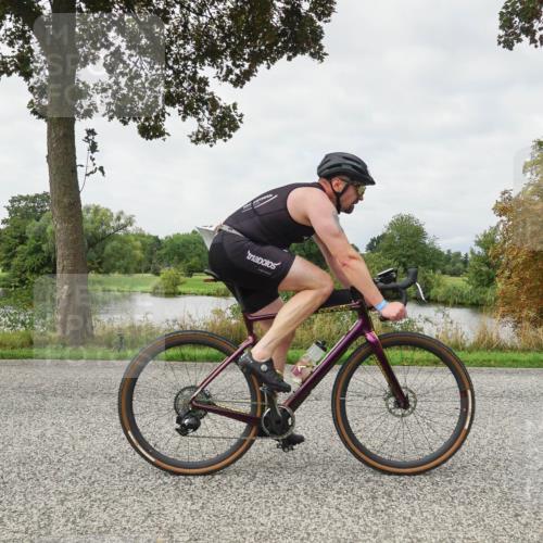 30.08.2026 - Elbe Triathlon Hamburg Michael Burmester http://msf.ph/oto/10040543 30.08.2026 10:54:11 Radfahren 1239, 1296 meine-sportfotos.de