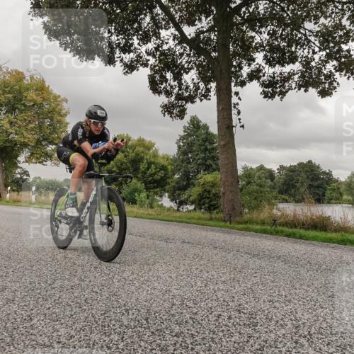 30.08.2026 - Elbe Triathlon Hamburg Michael Burmester http://msf.ph/oto/10040686 30.08.2026 09:00:19 Radfahren 321, 375, 383 meine-sportfotos.de