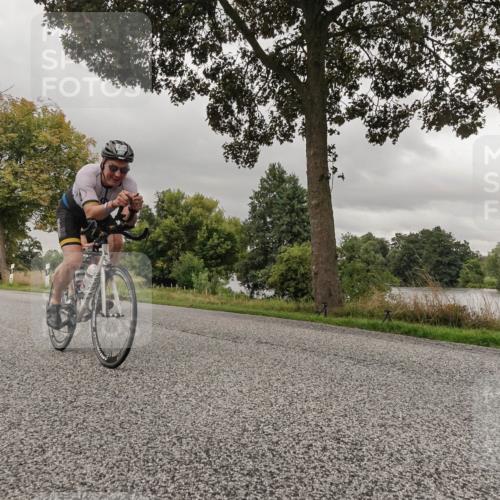 30.08.2026 - Elbe Triathlon Hamburg Michael Burmester http://msf.ph/oto/10040706 30.08.2026 09:00:29 Radfahren 273, 302, 385, 389 meine-sportfotos.de