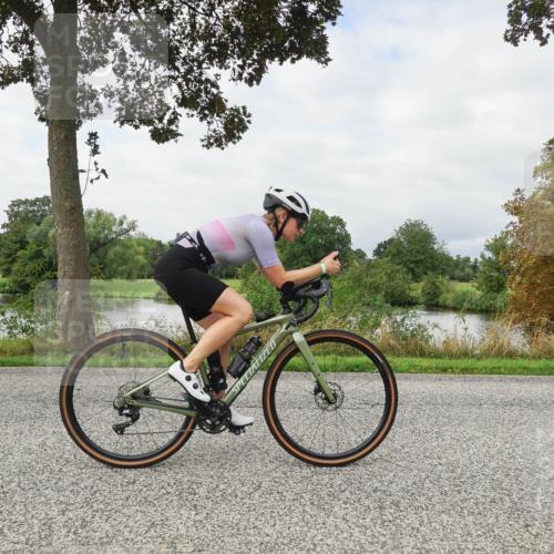 30.08.2026 - Elbe Triathlon Hamburg Michael Burmester http://msf.ph/oto/10040730 30.08.2026 10:56:38 Radfahren 900, 1065, 1233, 1304, 1452 meine-sportfotos.de