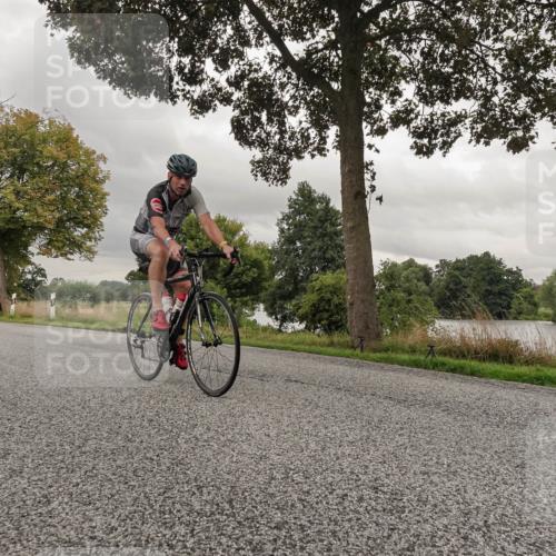 30.08.2026 - Elbe Triathlon Hamburg Michael Burmester http://msf.ph/oto/10040951 30.08.2026 09:02:01 Radfahren 281, 319 meine-sportfotos.de