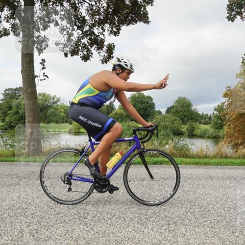 30.08.2026 - Elbe Triathlon Hamburg Michael Burmester http://msf.ph/oto/10041114 30.08.2026 11:01:18 Radfahren 1421, 1443 meine-sportfotos.de