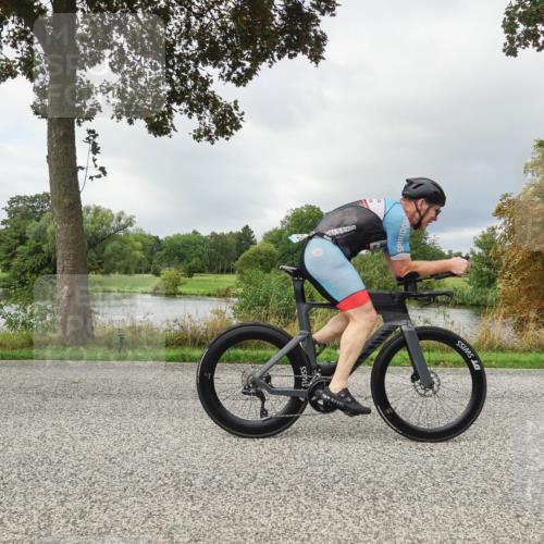 30.08.2026 - Elbe Triathlon Hamburg Michael Burmester http://msf.ph/oto/10041139 30.08.2026 11:01:49 Radfahren 1363 meine-sportfotos.de