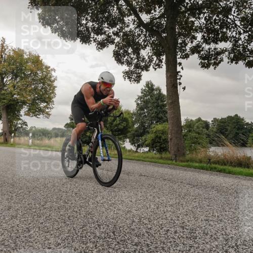 30.08.2026 - Elbe Triathlon Hamburg Michael Burmester http://msf.ph/oto/10041226 30.08.2026 09:04:50 Radfahren 433 meine-sportfotos.de