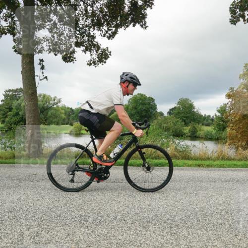 30.08.2026 - Elbe Triathlon Hamburg Michael Burmester http://msf.ph/oto/10041508 30.08.2026 11:06:33 Radfahren 759, 1130, 1195, 1255, 1302, 1319, 1358, 1388 meine-sportfotos.de