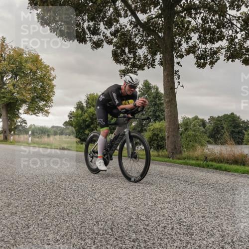 30.08.2026 - Elbe Triathlon Hamburg Michael Burmester http://msf.ph/oto/10041516 30.08.2026 09:07:32 Radfahren 185, 322, 470 meine-sportfotos.de