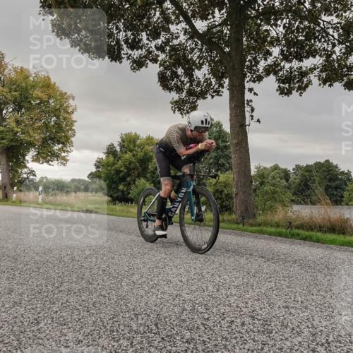 30.08.2026 - Elbe Triathlon Hamburg Michael Burmester http://msf.ph/oto/10041561 30.08.2026 09:08:02 Radfahren 188, 216, 372, 458 meine-sportfotos.de