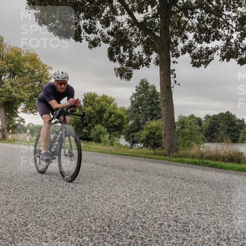 30.08.2026 - Elbe Triathlon Hamburg Michael Burmester http://msf.ph/oto/10041654 30.08.2026 09:09:01 Radfahren 254, 444 meine-sportfotos.de