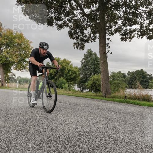 30.08.2026 - Elbe Triathlon Hamburg Michael Burmester http://msf.ph/oto/10041790 30.08.2026 09:10:09 Radfahren 182, 399, 428, 446, 1895 meine-sportfotos.de