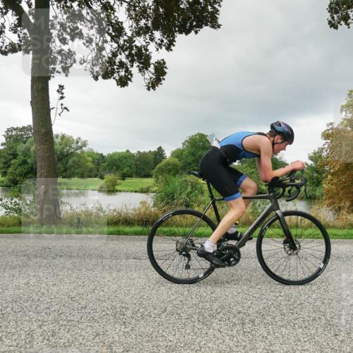30.08.2026 - Elbe Triathlon Hamburg Michael Burmester http://msf.ph/oto/10041828 30.08.2026 11:10:46 Radfahren 1447, 1452, 1463 meine-sportfotos.de
