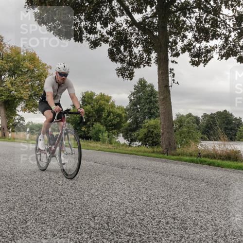 30.08.2026 - Elbe Triathlon Hamburg Michael Burmester http://msf.ph/oto/10041873 30.08.2026 09:10:32 Radfahren 326, 390, 417 meine-sportfotos.de