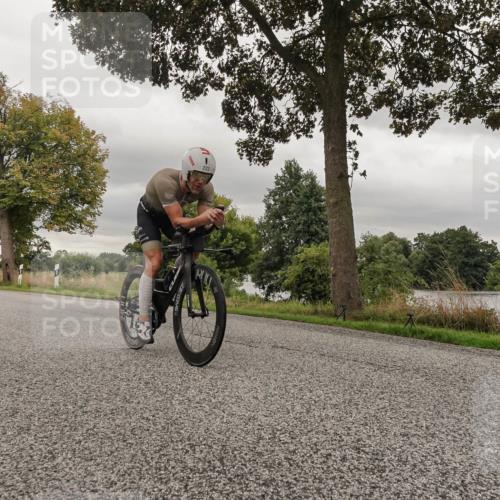 30.08.2026 - Elbe Triathlon Hamburg Michael Burmester http://msf.ph/oto/10042237 30.08.2026 09:12:51 Radfahren 202, 222, 271, 298, 366 meine-sportfotos.de