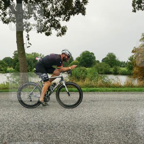 30.08.2026 - Elbe Triathlon Hamburg Michael Burmester http://msf.ph/oto/10042304 30.08.2026 08:47:44 Radfahren 235, 236 meine-sportfotos.de