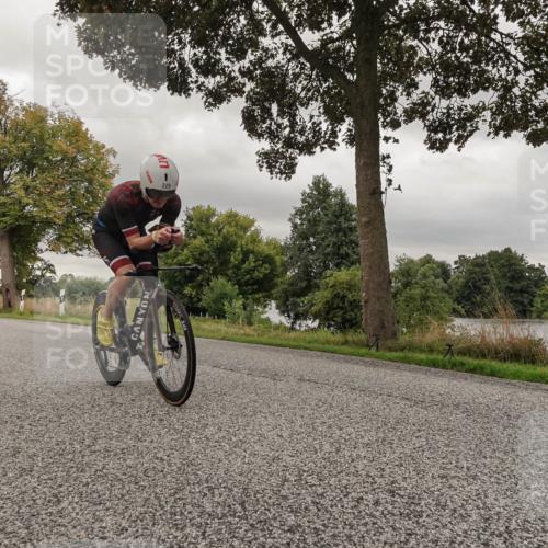 30.08.2026 - Elbe Triathlon Hamburg Michael Burmester http://msf.ph/oto/10042343 30.08.2026 09:13:21 Radfahren 229, 238, 245, 248, 318, 346, 385, 689 meine-sportfotos.de