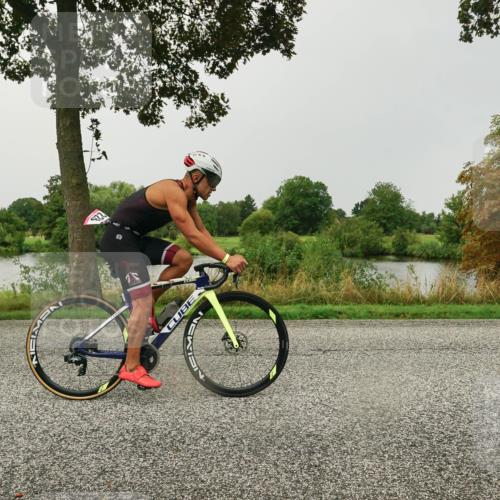 30.08.2026 - Elbe Triathlon Hamburg Michael Burmester http://msf.ph/oto/10042385 30.08.2026 08:49:40 Radfahren 228 meine-sportfotos.de