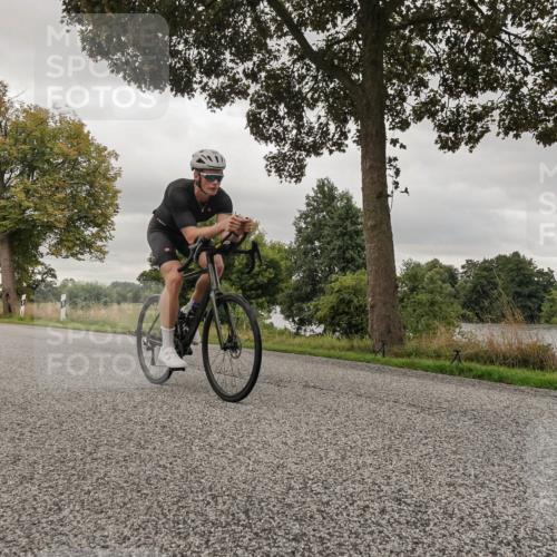 30.08.2026 - Elbe Triathlon Hamburg Michael Burmester http://msf.ph/oto/10042462 30.08.2026 09:14:05 Radfahren 284, 394, 426, 544 meine-sportfotos.de