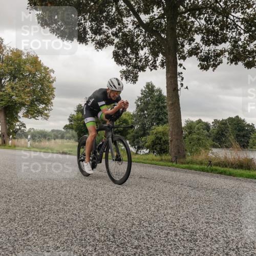 30.08.2026 - Elbe Triathlon Hamburg Michael Burmester http://msf.ph/oto/10042487 30.08.2026 09:14:20 Radfahren 226, 253, 484, 543 meine-sportfotos.de