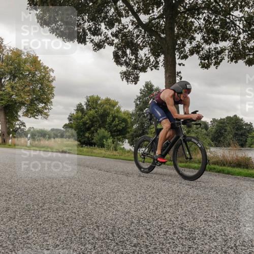 30.08.2026 - Elbe Triathlon Hamburg Michael Burmester http://msf.ph/oto/10042570 30.08.2026 09:14:33 Radfahren 195, 205, 215, 225, 315, 383, 460 meine-sportfotos.de