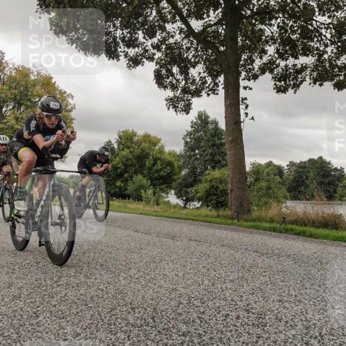 30.08.2026 - Elbe Triathlon Hamburg Michael Burmester http://msf.ph/oto/10042581 30.08.2026 09:14:35 Radfahren 195, 205, 215, 225, 235, 383 meine-sportfotos.de