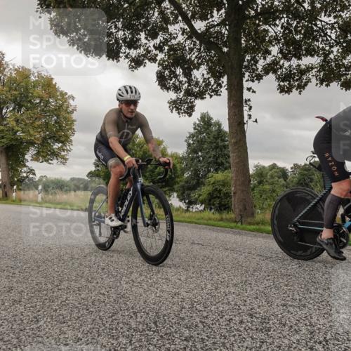 30.08.2026 - Elbe Triathlon Hamburg Michael Burmester http://msf.ph/oto/10042590 30.08.2026 09:14:35 Radfahren 195, 205, 215, 225, 235, 383 meine-sportfotos.de