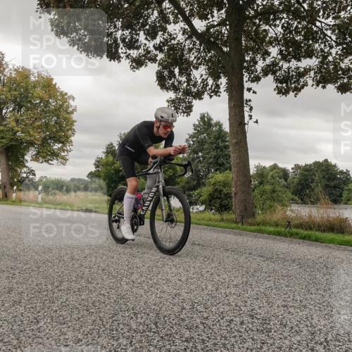 30.08.2026 - Elbe Triathlon Hamburg Michael Burmester http://msf.ph/oto/10042644 30.08.2026 09:14:49 Radfahren 211, 260, 274, 414, 425, 438, 532, 534 meine-sportfotos.de