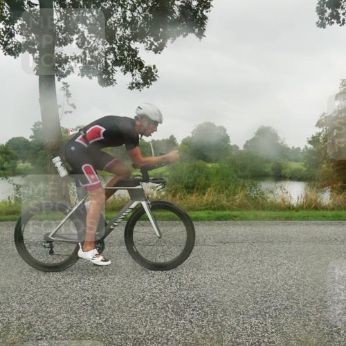 30.08.2026 - Elbe Triathlon Hamburg Michael Burmester http://msf.ph/oto/10042689 30.08.2026 08:54:09 Radfahren 280 meine-sportfotos.de