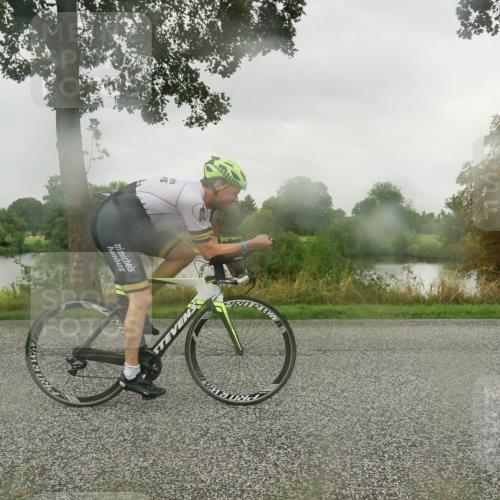 30.08.2026 - Elbe Triathlon Hamburg Michael Burmester http://msf.ph/oto/10042739 30.08.2026 08:55:07 Radfahren 216, 269 meine-sportfotos.de