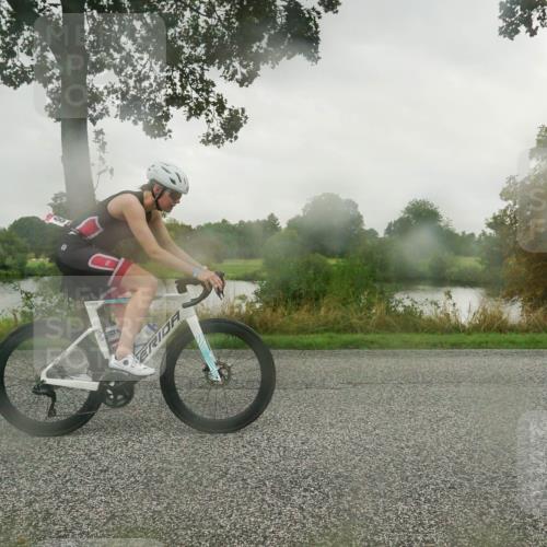 30.08.2026 - Elbe Triathlon Hamburg Michael Burmester http://msf.ph/oto/10042823 30.08.2026 08:56:03 Radfahren 193, 204, 328, 411 meine-sportfotos.de