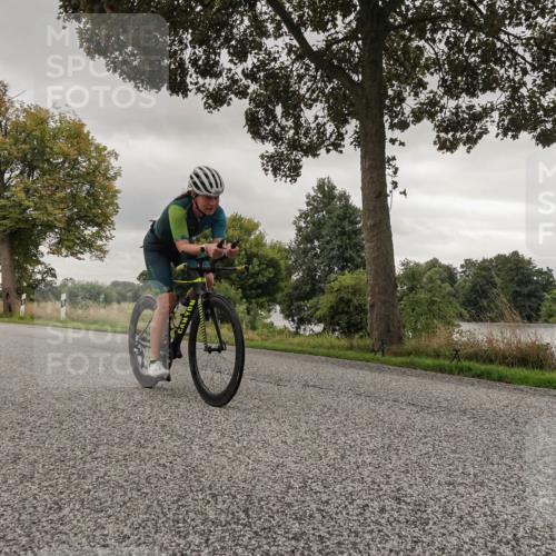 30.08.2026 - Elbe Triathlon Hamburg Michael Burmester http://msf.ph/oto/10042905 30.08.2026 09:16:06 Radfahren 343, 354 meine-sportfotos.de